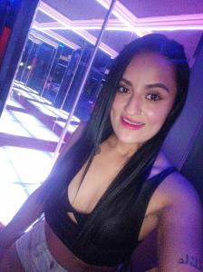 611257834: Chica busca chico en La Coruña