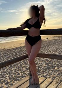 664067807: Chica busca chico en Cádiz