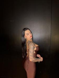 632908439: Chica busca chico en Barcelona