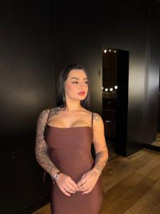 632908439: Chica busca chico en Barcelona