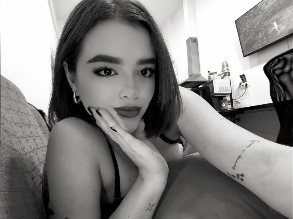 662063017: Chica busca chico en Valencia