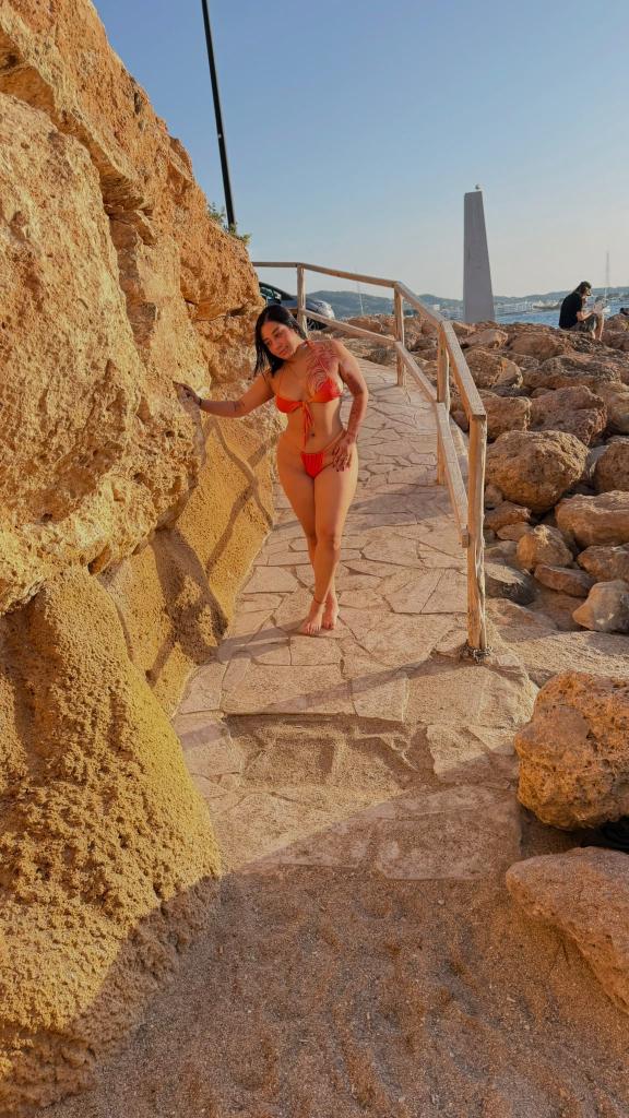 603997797: Chica busca chico en Ibiza