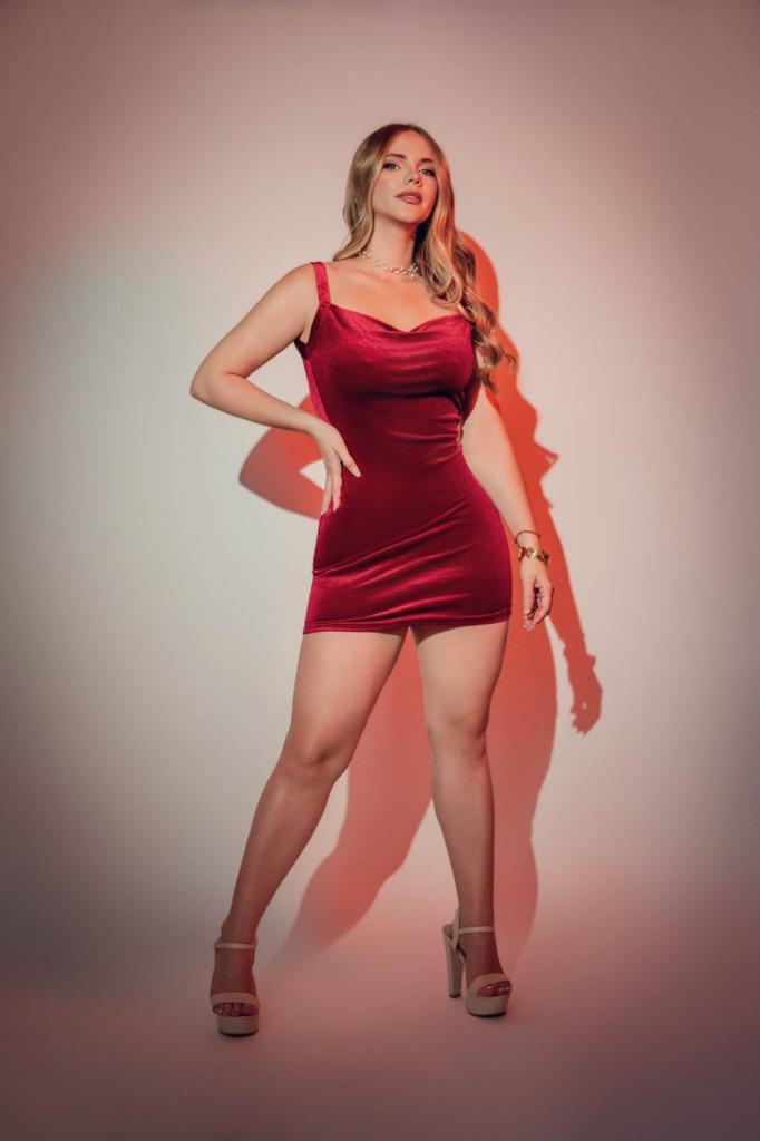 632886687: Chica busca chico en Barcelona