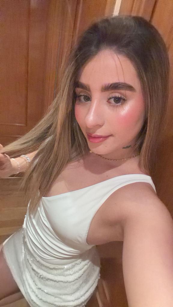 745027986: Chica busca chico en Cádiz