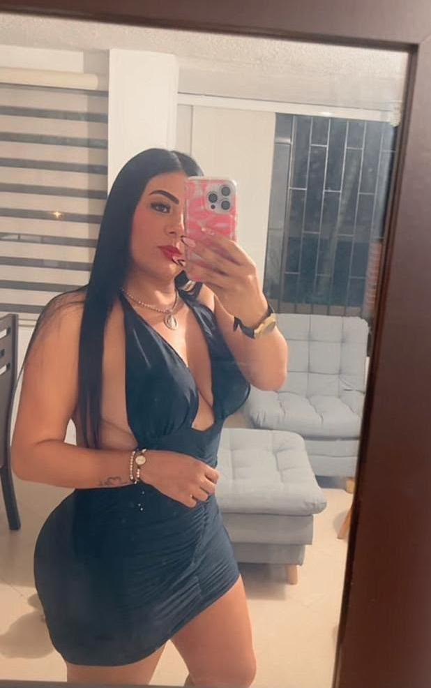 632514040: Chica busca chico en Barcelona