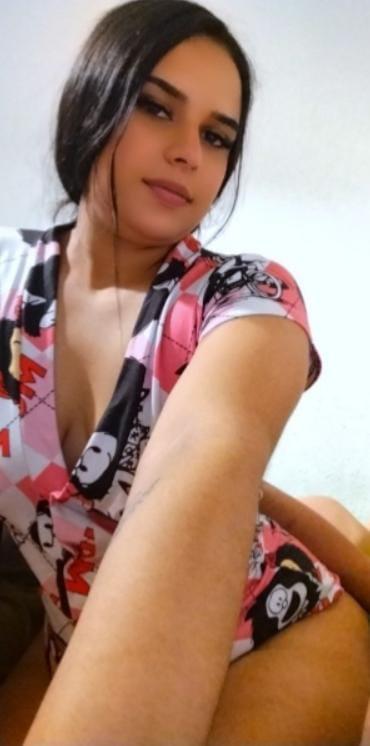 624709552: Chica busca chico en Sevilla