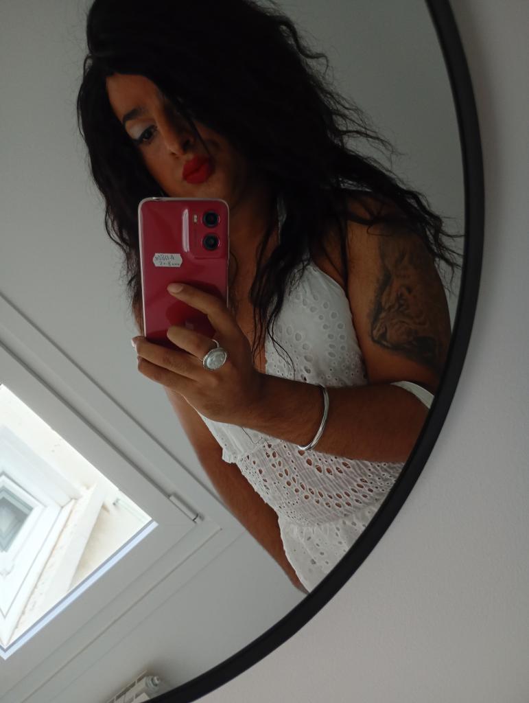 674547860: Transexual en Zaragoza