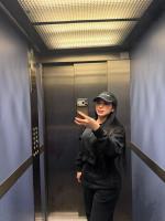 664248198: Chica busca chico en Sevilla