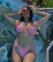631486868: Chica busca chico en Barcelona