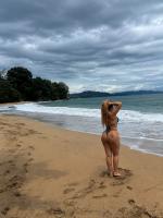 641070235: Chica busca chico en Barcelona