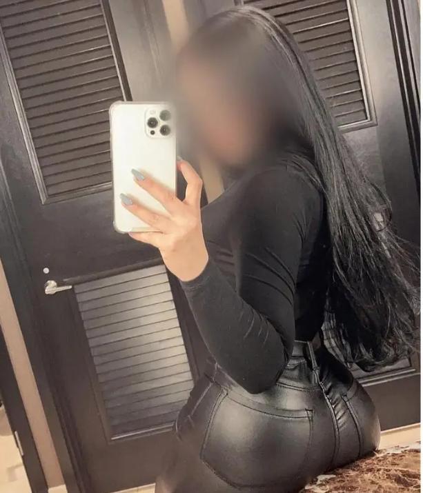 600888080: Chica busca chico en Cádiz