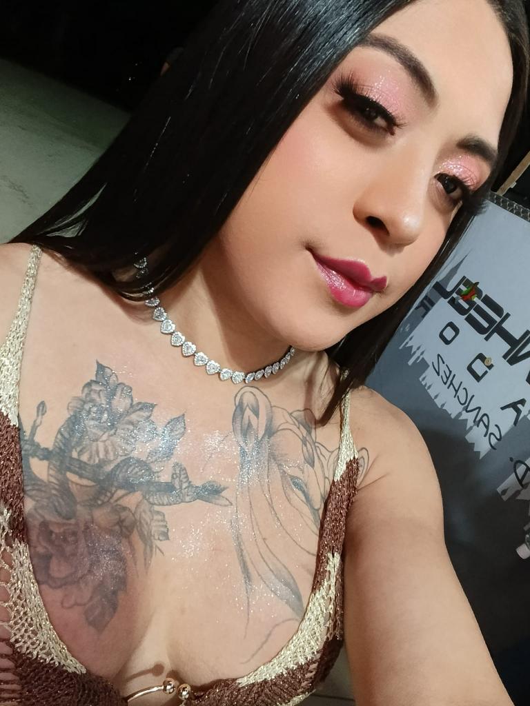 614369558: Transexual en Pontevedra