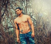 624815664: Chico busca chica en Barcelona