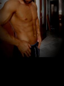 Chico busca chica en Sevilla: 