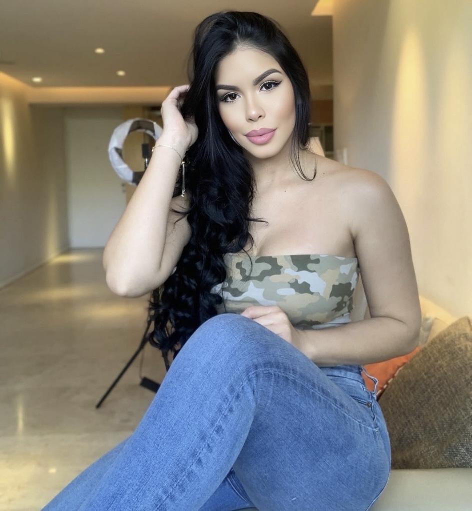 600525271: Chica busca chico en Navarra