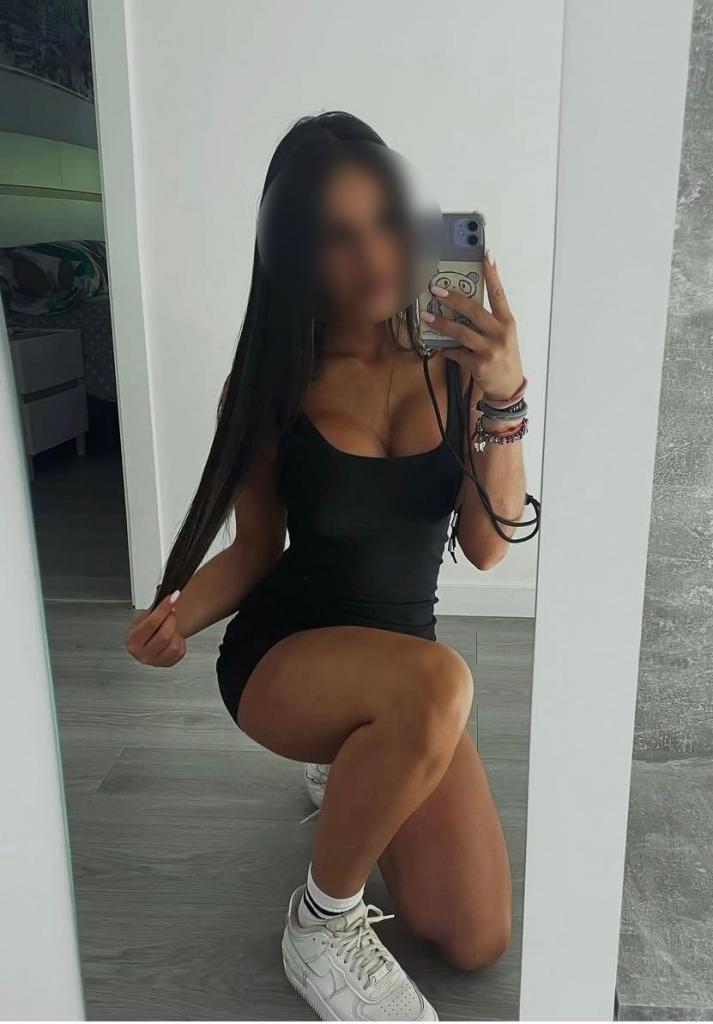 Chica busca chico en Sevilla: 