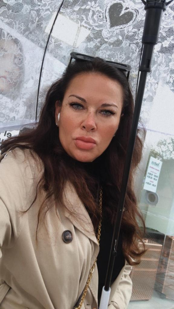 604491839: Chica busca chico en Madrid