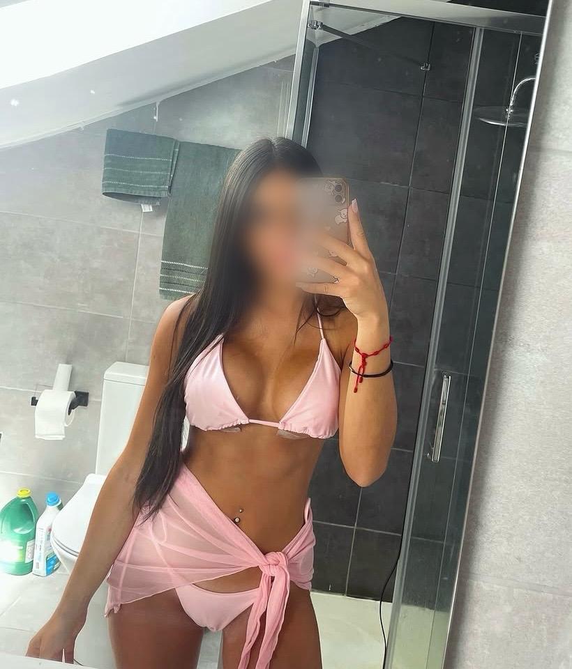 Chica busca chico en Sevilla: 