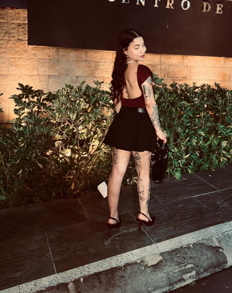 Chica busca chico en Almería: 