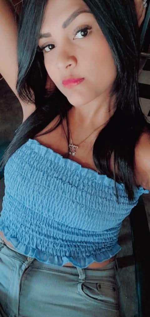 Chica busca chico en Almería: 