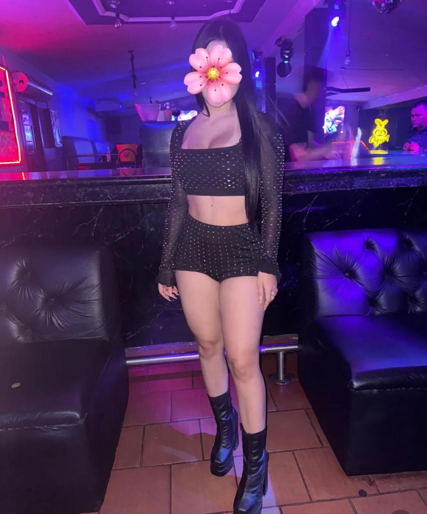 Chica busca chico en Cádiz: 