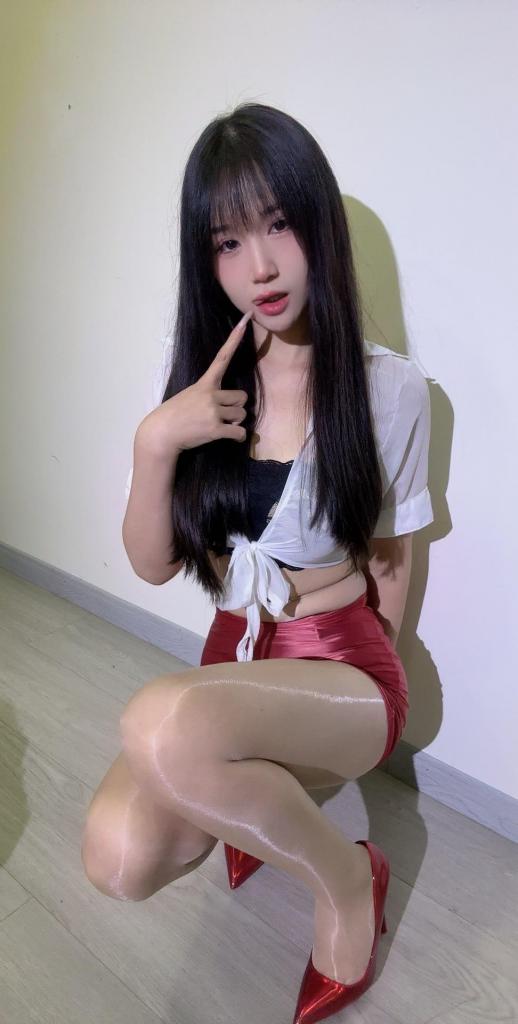 688140386: Chica busca chico en Valencia