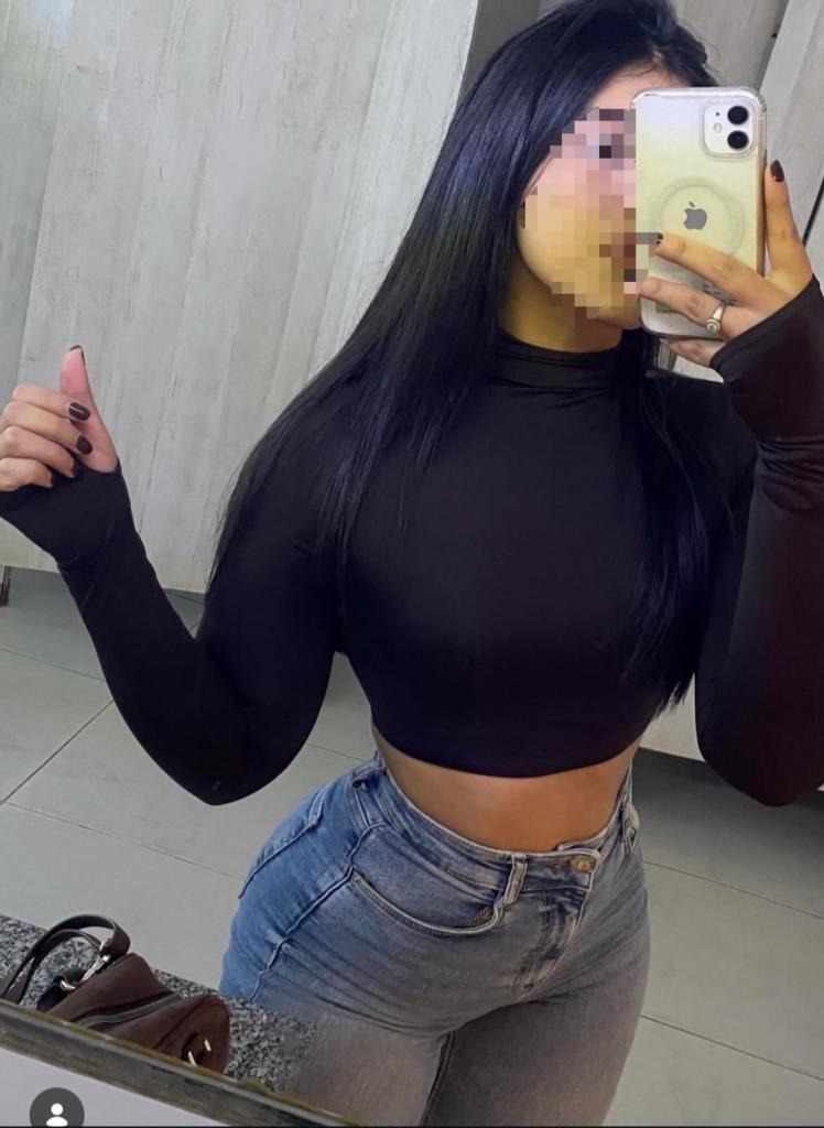 Chica busca chico en Cádiz: 