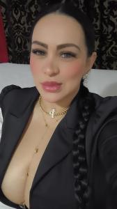 673887721: Chica busca chico en Barcelona
