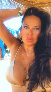 604491839: Chica busca chico en Madrid
