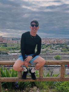 611216209: Chico busca chica en Madrid