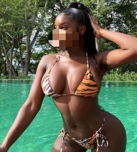 665466857: Chica busca chico en Málaga