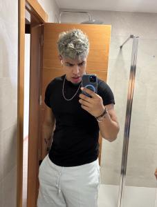 617950806: Chico busca chica en Granada