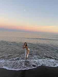 745007340: Chica busca chico en Alicante