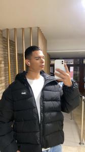 610965843: Chico busca chica en Valencia