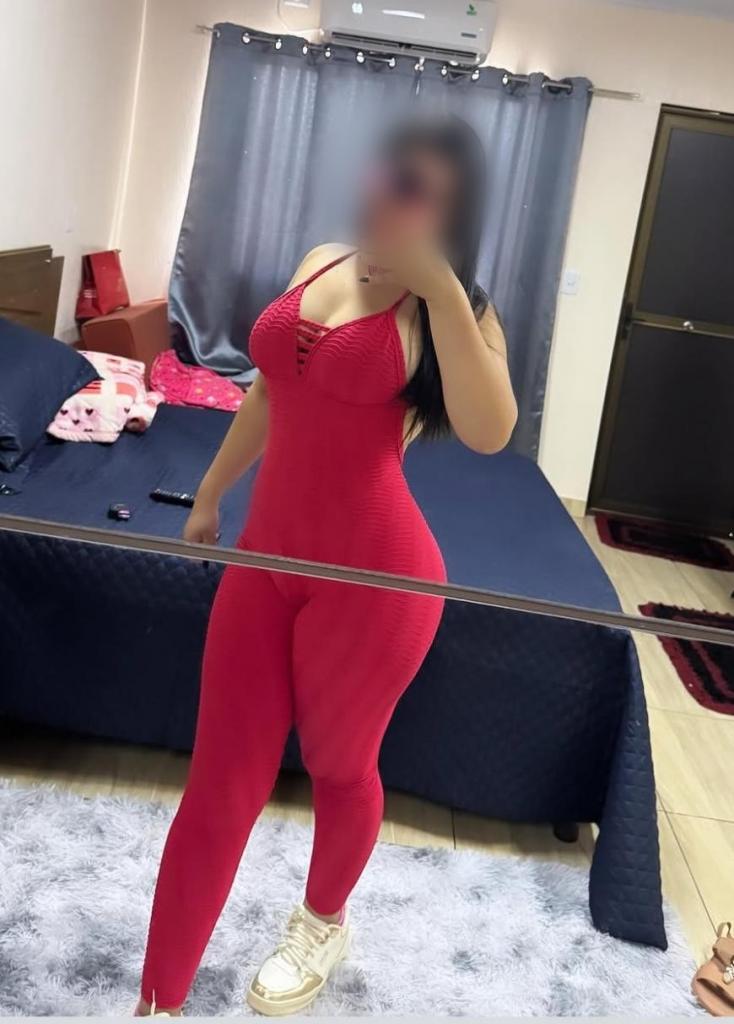 632834411: Chica busca chico en Navarra