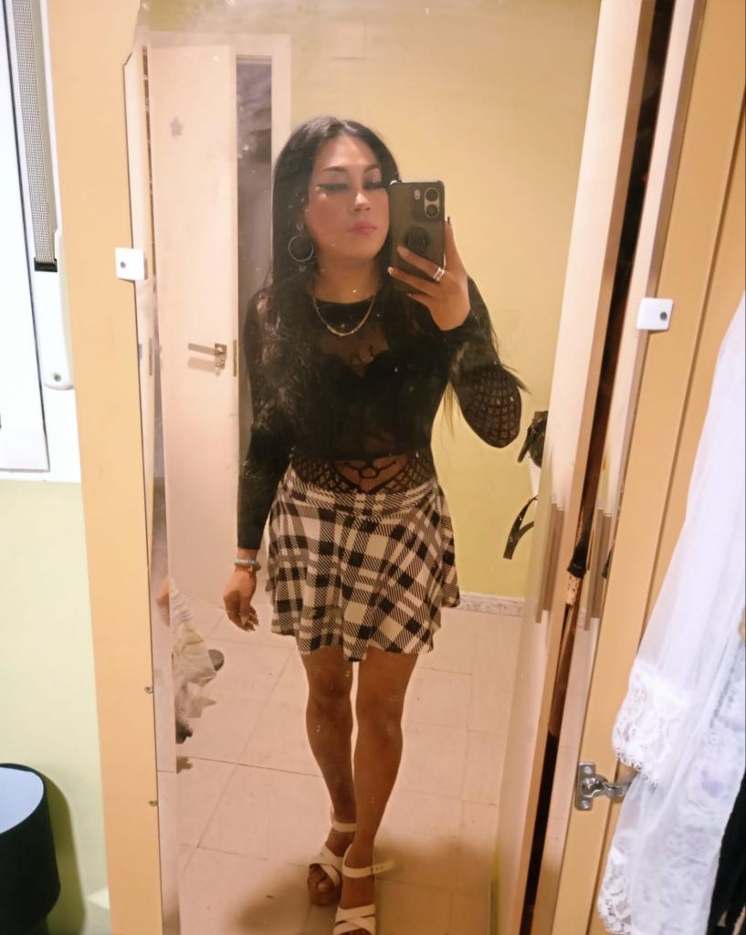 Chica busca chico en Almería: 