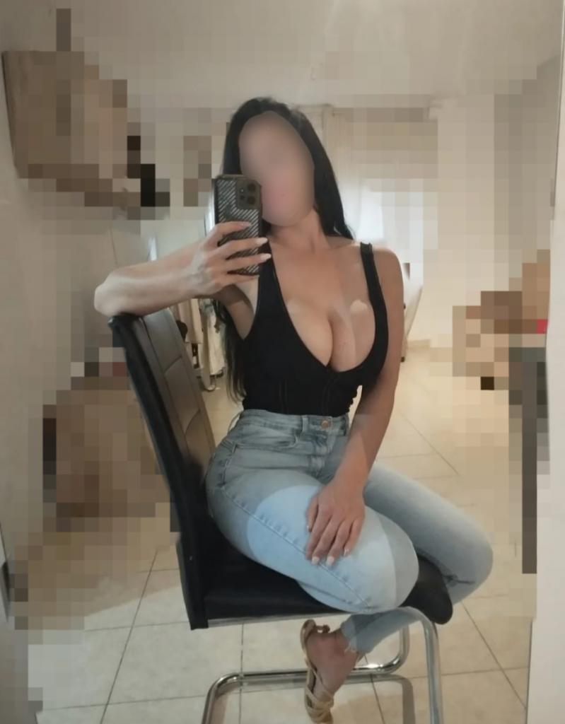 Chica busca chico en Tenerife: 