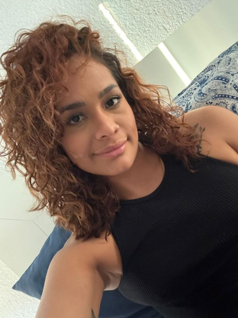 Chica busca chico en Tenerife: Chica busca chico