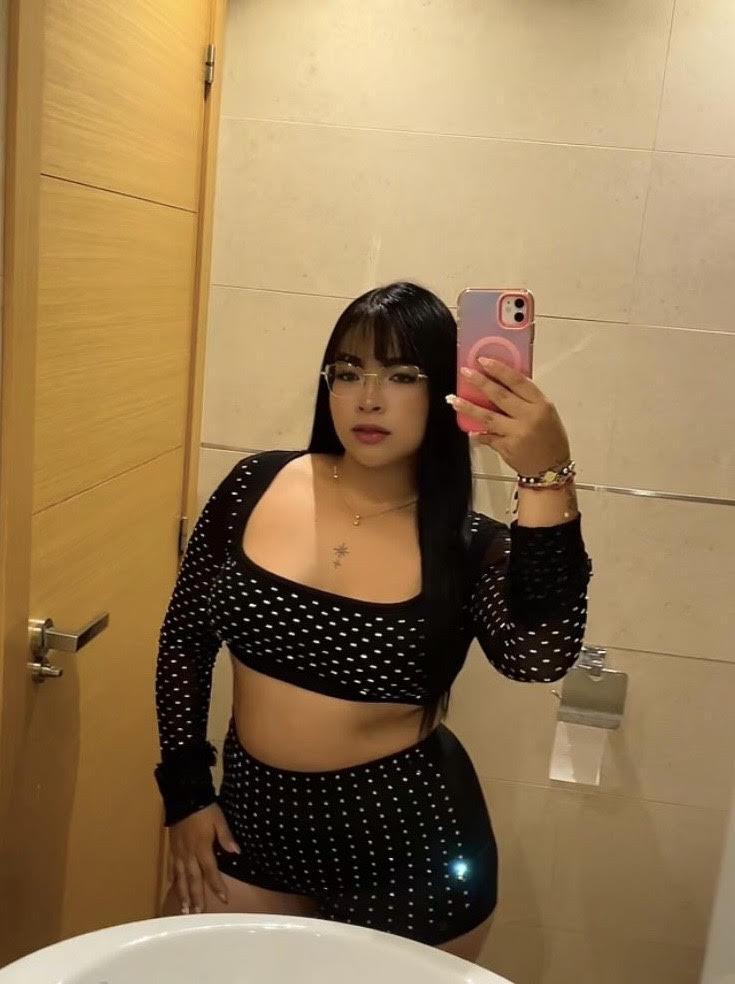 Chica busca chico en Alicante: Chica busca chico