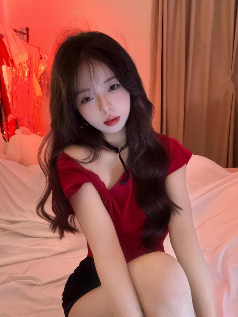 688140386: Chica busca chico en Valencia