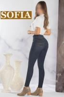 671272233: Chica busca chico en Barcelona