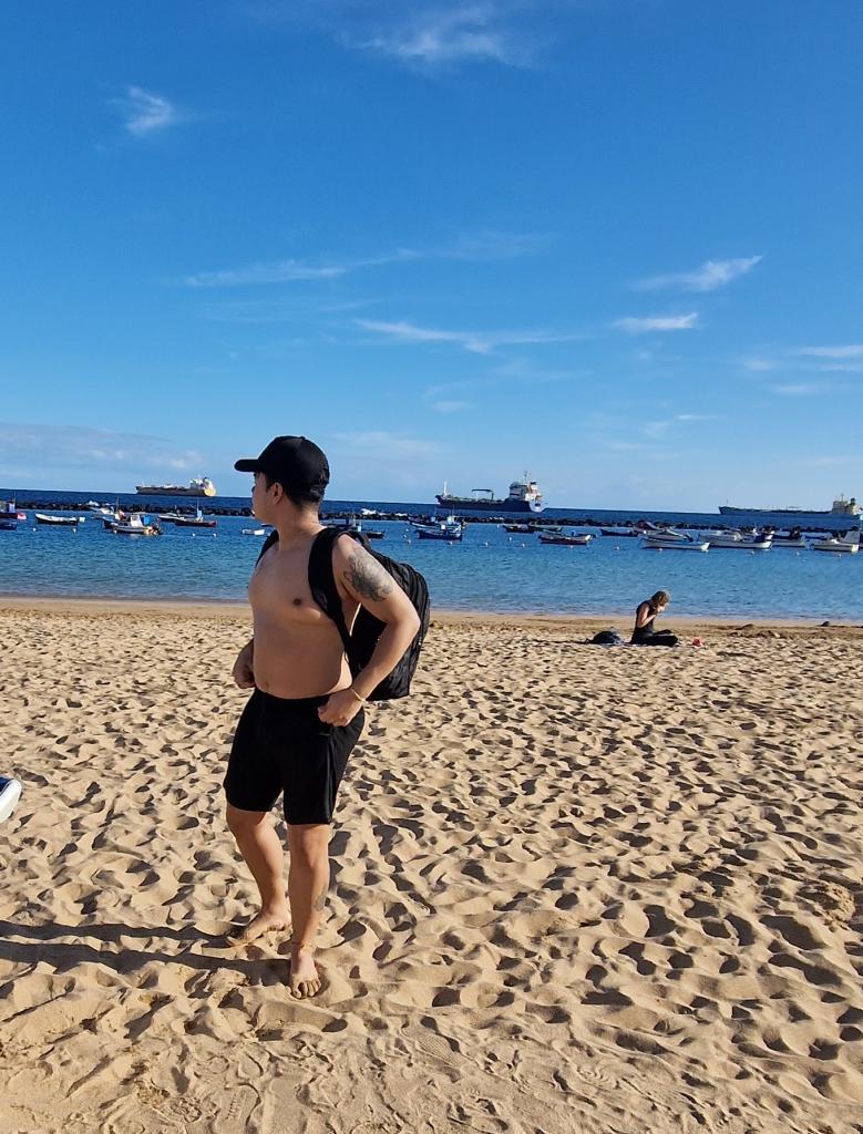 623562269: Chico busca chica en Pontevedra