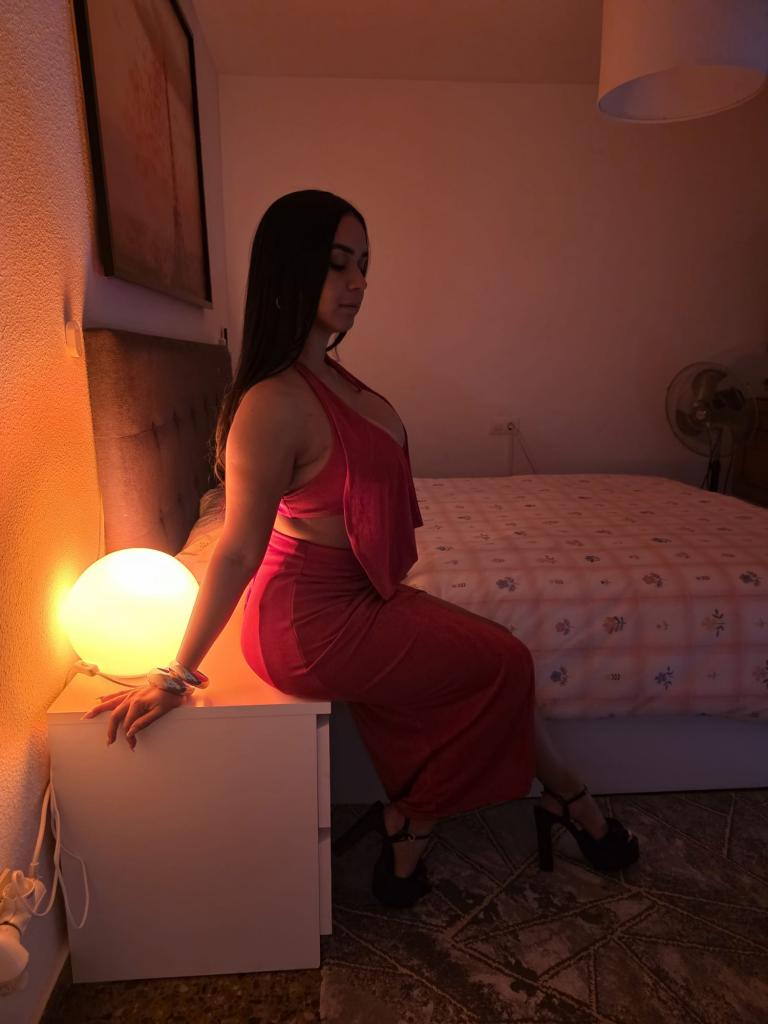 662520696: Chica busca chico en Valencia