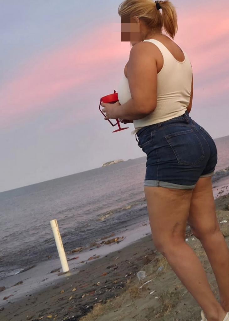 743007945: Chica busca chico en Castellón