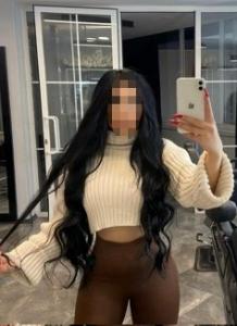 677129935: Chica busca chico en Valencia