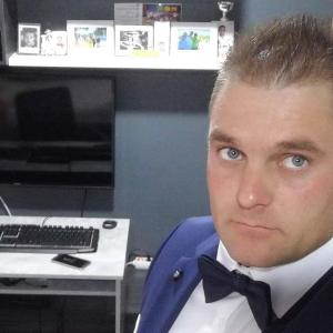 641690079: Chico busca chica en Valencia