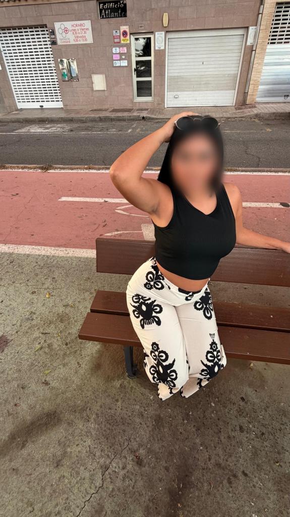 661656683: Chica busca chico en Las Palmas