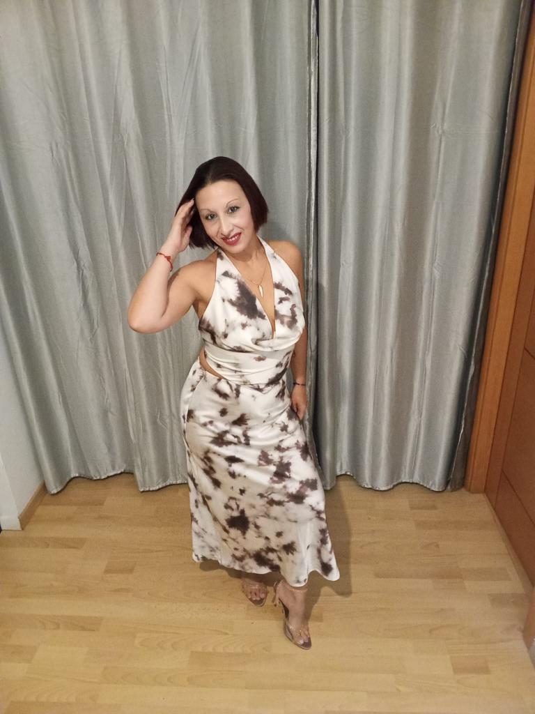 631100903: Chica busca chico en Tarragona
