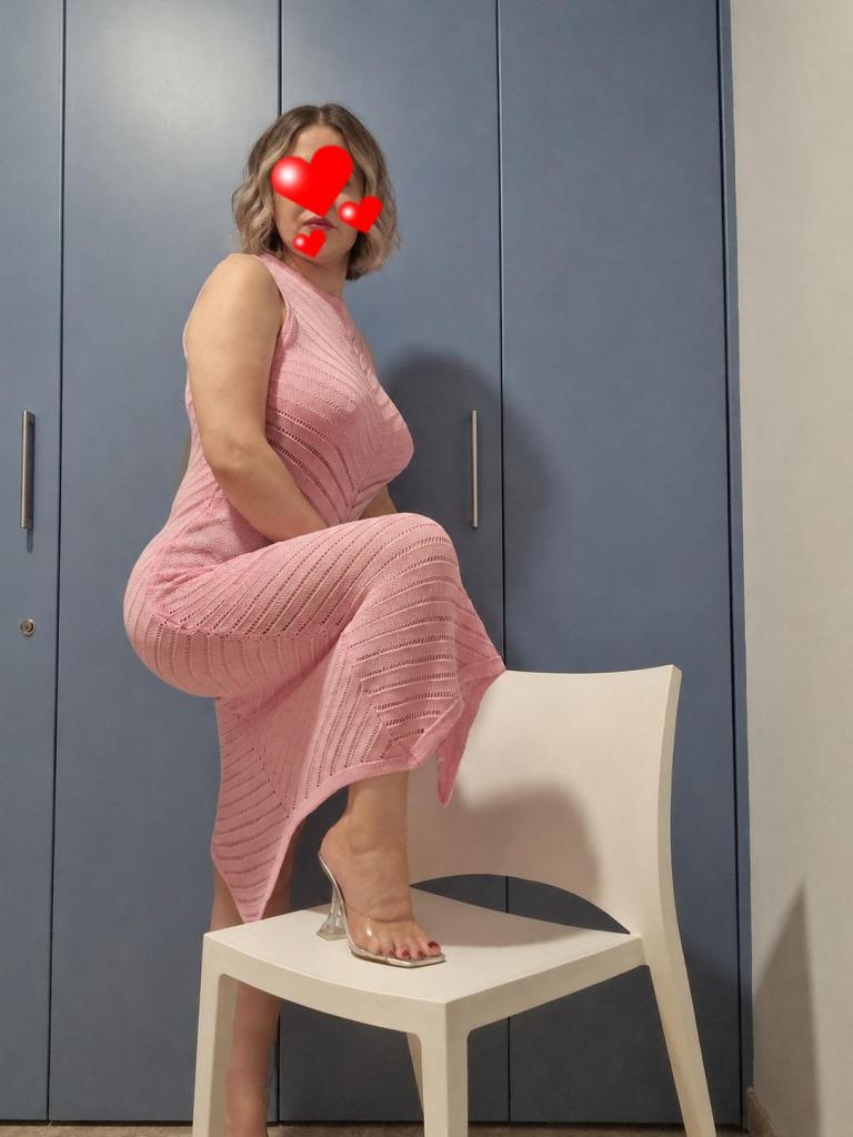 622557401: Chica busca chico en Sevilla