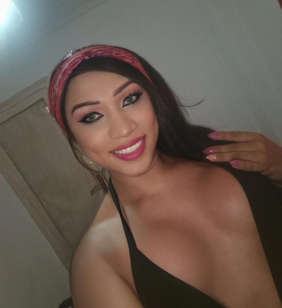 637976902: Travesti en Valencia